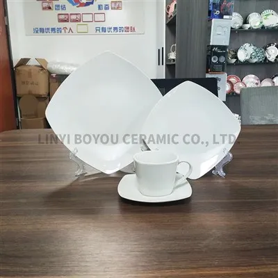 Porcelán étkészlet